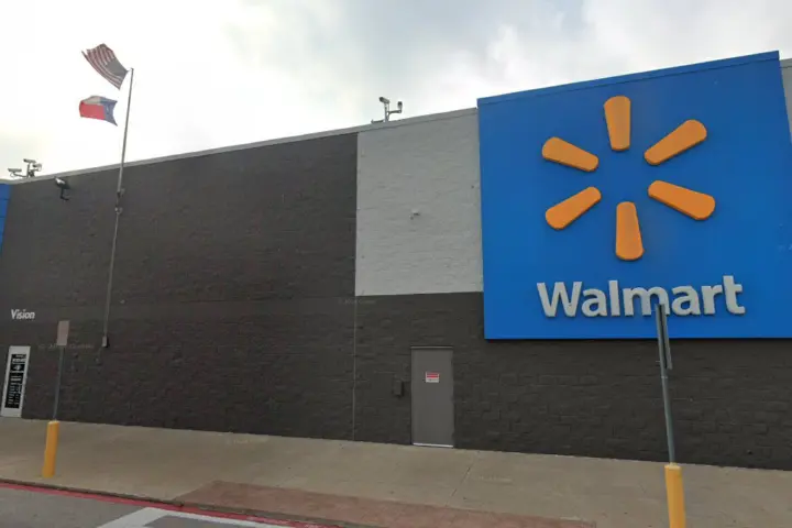 Walmart Supercenter - 13201 Ranch Rd 620 N (Boost Mobile)