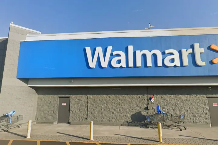Walmart Supercenter - 150 Altama Connector (Boost Mobile)