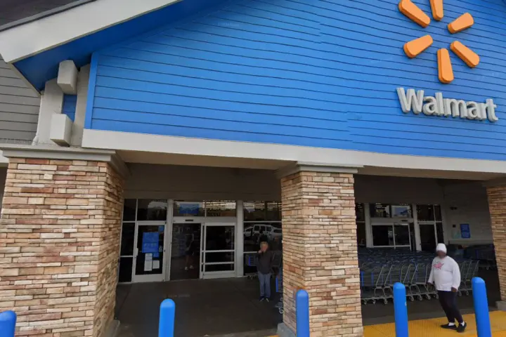 Walmart Supercenter - 150 Beach Rd (Boost Mobile)