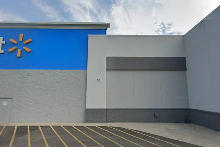 Walmart Supercenter - 1501 E 29th St (Boost Mobile)