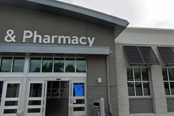 Walmart Supercenter - 15601 SW 127th Ave (Boost Mobile)