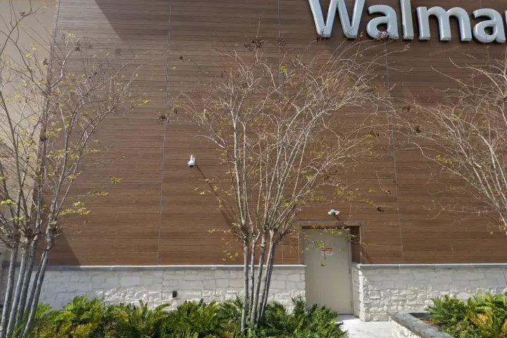 Walmart Supercenter - 16313 New Independence Pkwy (Boost Mobile)