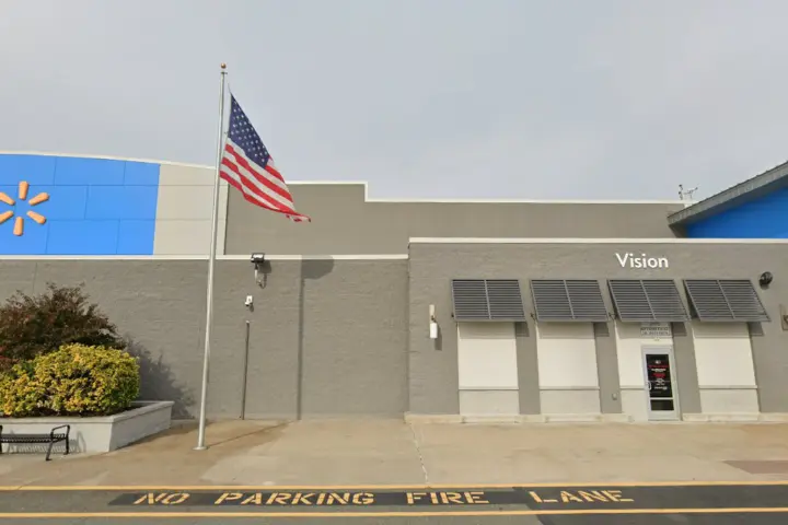 Walmart Supercenter - 16375 Merchants Ln (Boost Mobile)