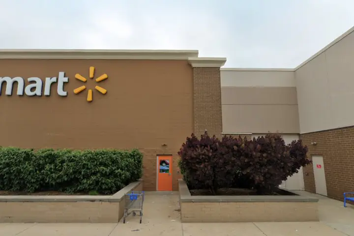 Walmart Supercenter - 1661 Jungermann Rd (Boost Mobile)