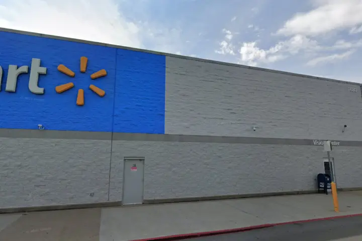 Walmart Supercenter - 1680 Fort Campbell Blvd (Boost Mobile)