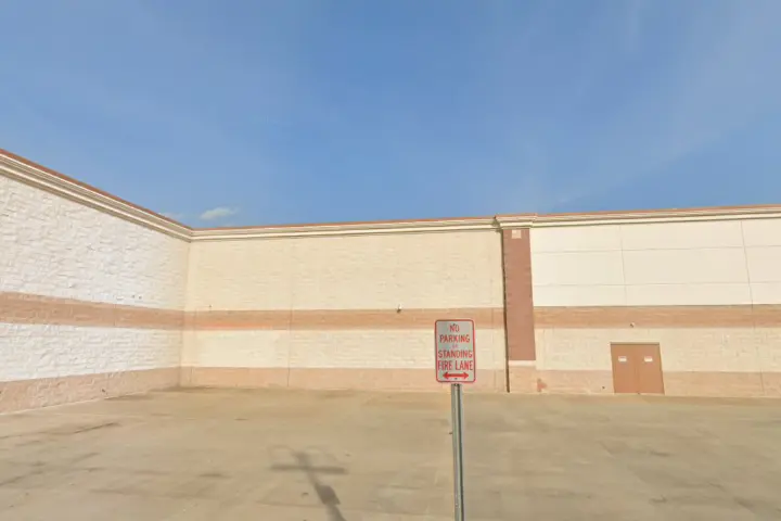 Walmart Supercenter - 17041 Richmond Hwy (Boost Mobile)