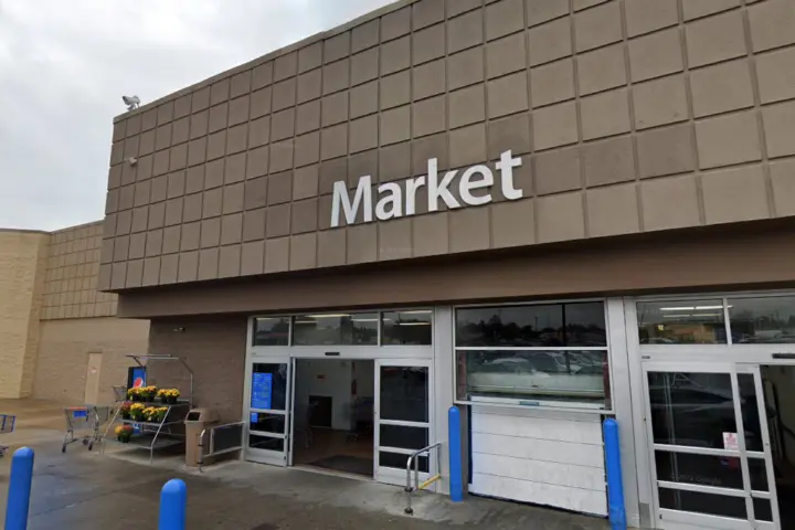 Walmart Supercenter - 1730 Lincoln Way E (Boost Mobile)