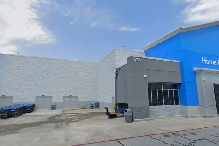 Walmart Supercenter - 1735 US-27 (Boost Mobile)