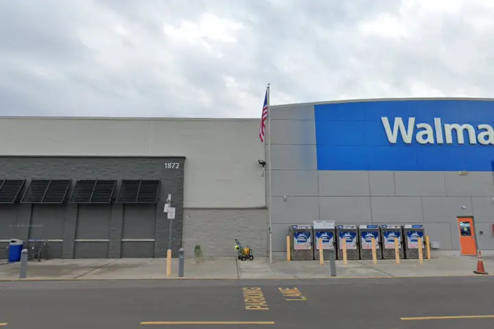 Walmart Supercenter - 1872 NJ-88 (Boost Mobile)