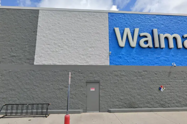 Walmart Supercenter - 19100 Murdock Cir (Boost Mobile)