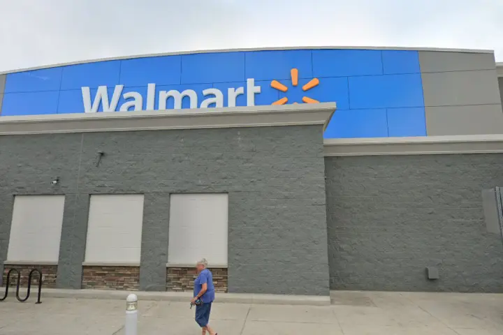 Walmart Supercenter - 1936 N Lecanto Hwy (Boost Mobile)