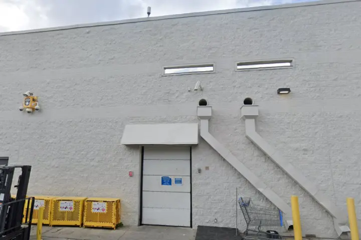 Walmart Supercenter - 19501 NW 27th Ave (Boost Mobile)