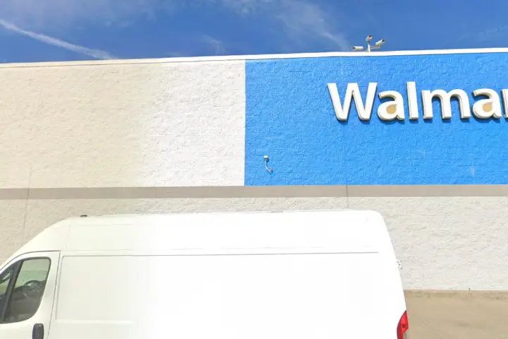 Walmart Supercenter - 2000 Old Fort Pkwy (Boost Mobile)