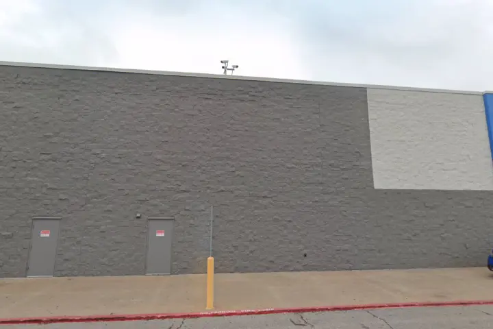 Walmart Supercenter - 2000 W Memorial Rd (Boost Mobile)