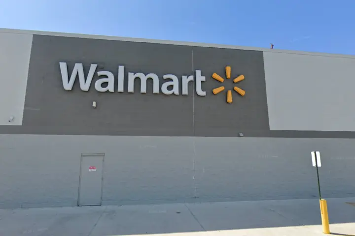 Walmart Supercenter - 2001 US-1 (Boost Mobile)