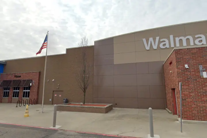 Walmart Supercenter - 2001 W Maple Rd (Boost Mobile)