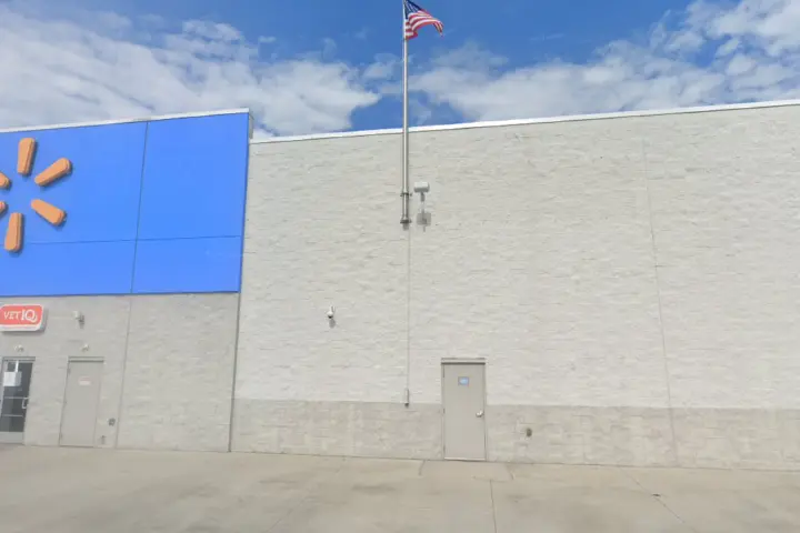 Walmart Supercenter - 20310 US-59 (Boost Mobile)