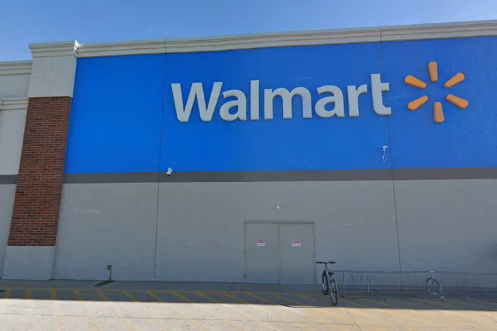 Walmart Supercenter - 2032 Dell Range Blvd (Boost Mobile)