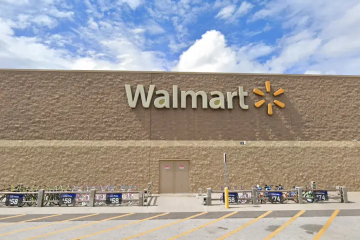 Walmart Supercenter - 2120 US-92 (Boost Mobile)