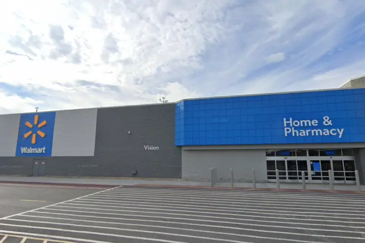 Walmart Supercenter - 2204 S 5th St (Boost Mobile)