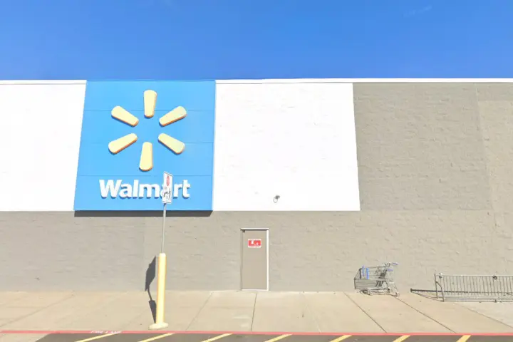 Walmart Supercenter - 221E NE 104th Ave (Boost Mobile)