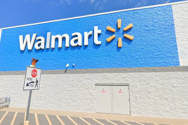 Walmart Supercenter - 2315 Madison St (Boost Mobile)