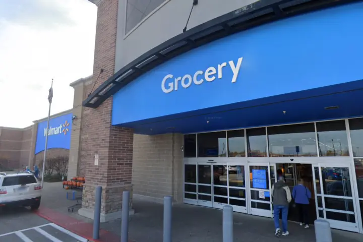 Walmart Supercenter - 2424 W Jefferson St (Boost Mobile)