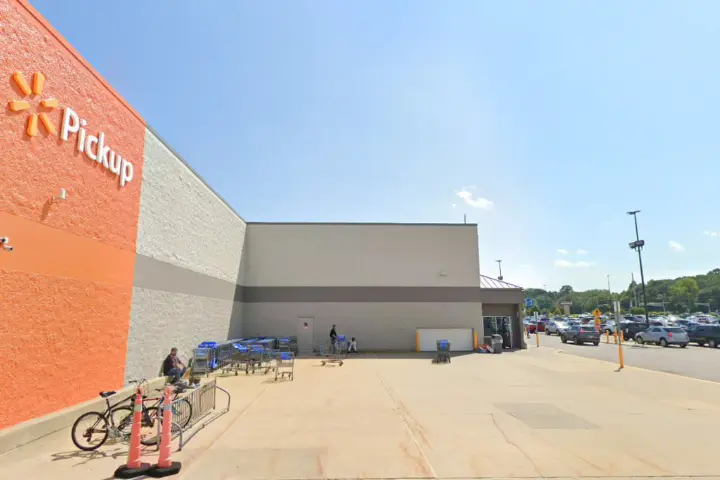 Walmart Supercenter - 25 25th St SE (Boost Mobile)