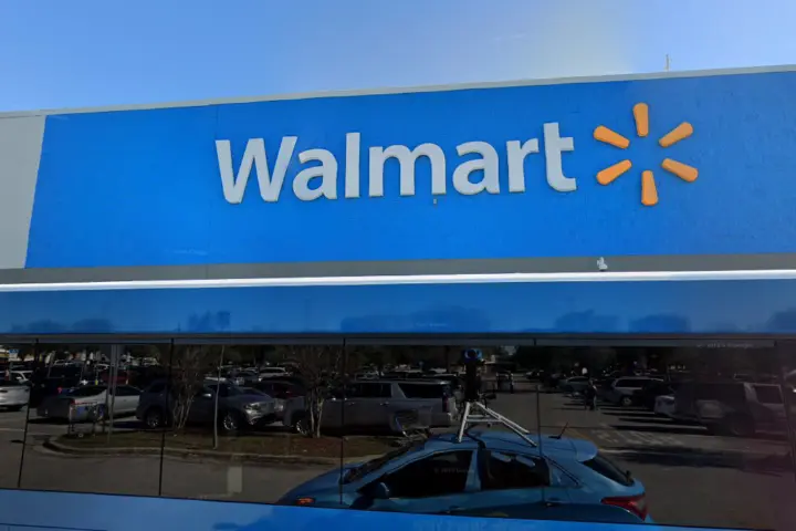 Walmart Supercenter - 2600 SW 19th Avenue Rd (Boost Mobile)