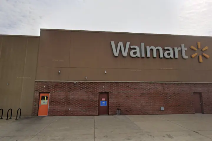Walmart Supercenter - 2630 SE California Ave (Boost Mobile)