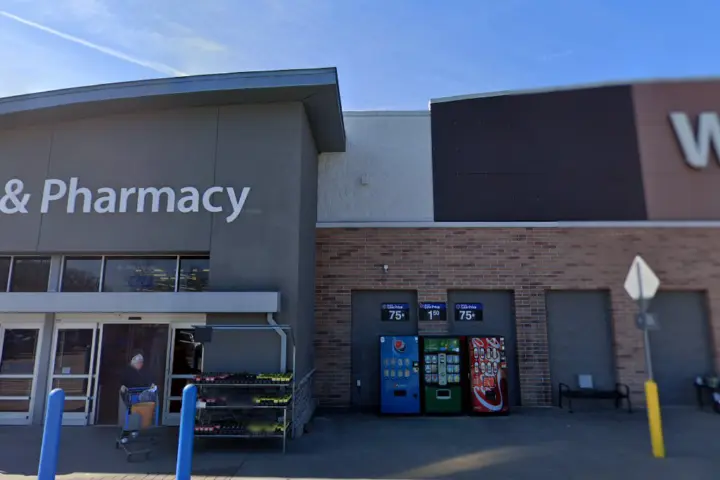 Walmart Supercenter - 2637 Gentry Memorial Hwy (Boost Mobile)