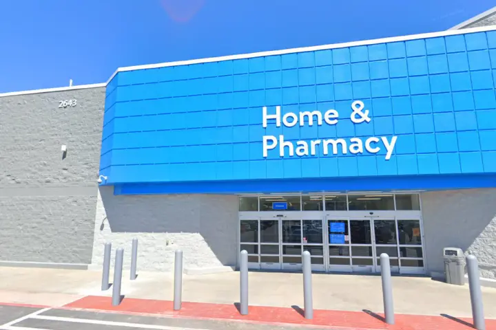 Walmart Supercenter - 2643 US-280 (Boost Mobile)