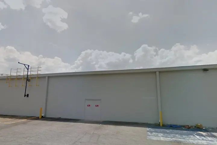 Walmart Supercenter - 2720 Watson Blvd (Boost Mobile)