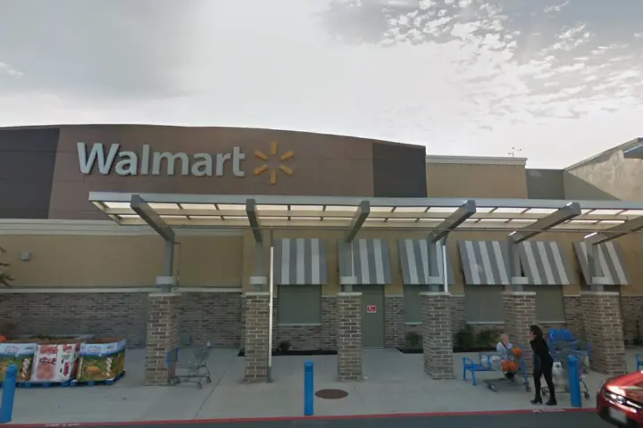 Walmart Supercenter - 2775 Dorchester Square (Boost Mobile)