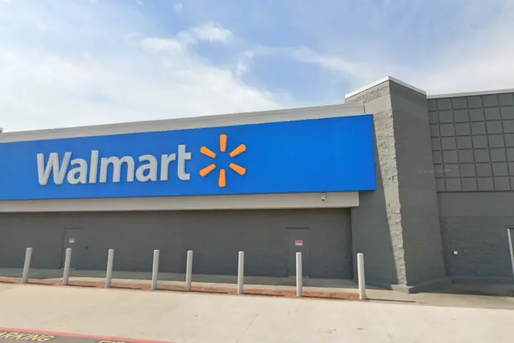 Walmart Supercenter - 2795 North Rd (Boost Mobile)