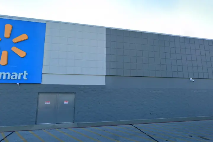 Walmart Supercenter - 2802 S Center St (Boost Mobile)