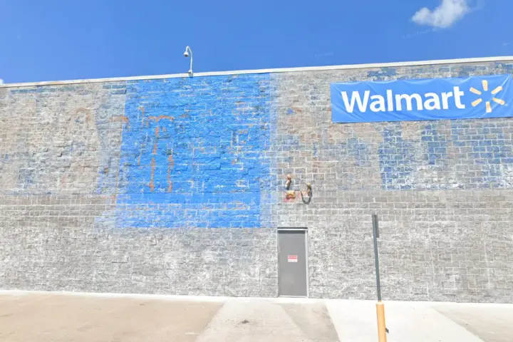 Walmart Supercenter - 2825 N Kansas Expy (Boost Mobile)