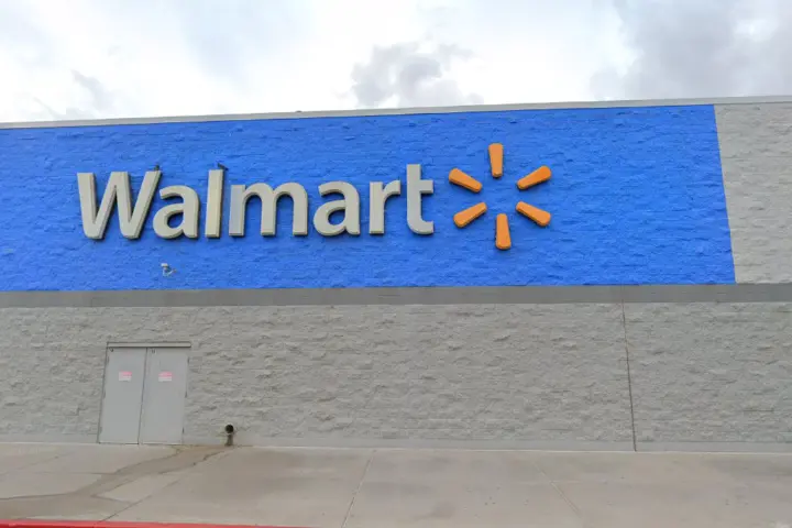 Walmart Supercenter - 2900 S Pacific Ave (Boost Mobile)