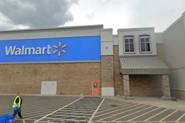 Walmart Supercenter - 30 Catskill Cmns (Boost Mobile)