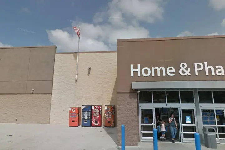 Walmart Supercenter - 300 Bypass 25 NE (Boost Mobile)