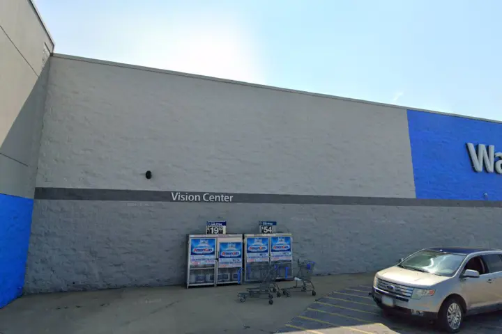 Walmart Supercenter - 300 N Park Dr (Boost Mobile)
