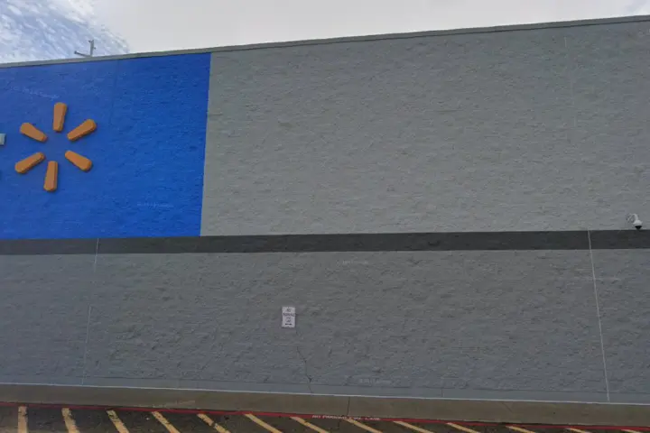 Walmart Supercenter - 3200 Atlantic Blvd NE (Boost Mobile)