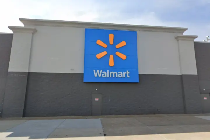 Walmart Supercenter - 333 Boyd Blvd (Boost Mobile)