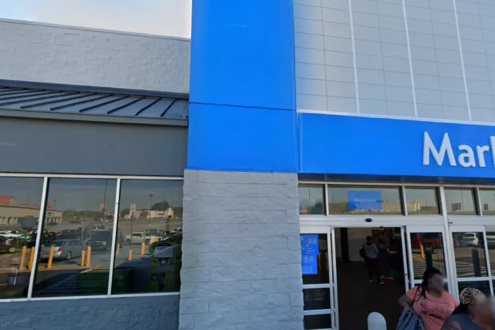 Walmart Supercenter - 3801 Eastern Blvd (Boost Mobile)