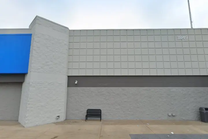 Walmart Supercenter - 3849 Northridge Dr (Boost Mobile)