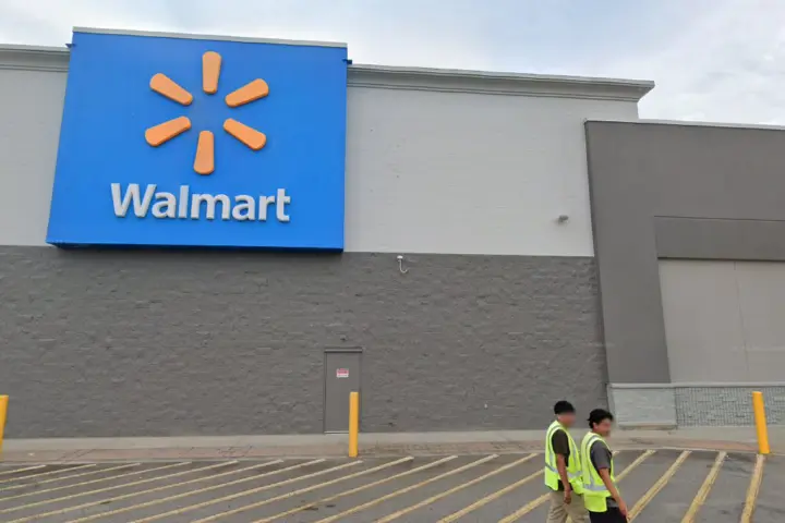 Walmart Supercenter - 3875 Mundy Mill Rd (Boost Mobile)