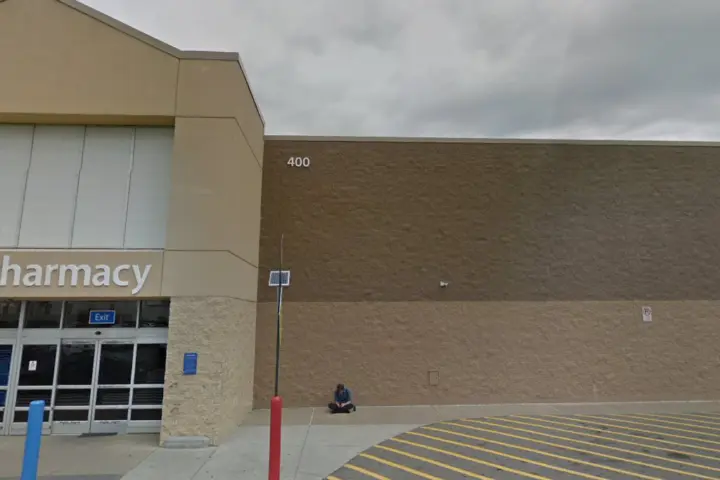 Walmart Supercenter - 400 Butler Cmns (Boost Mobile)