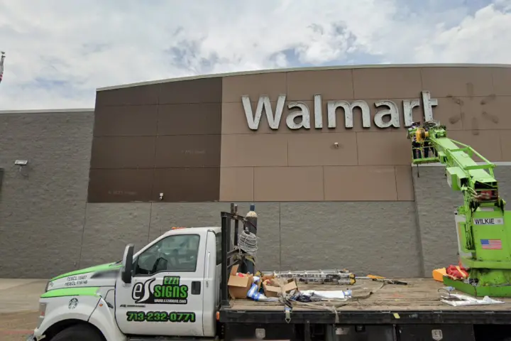 Walmart Supercenter - 4001 Houston Hwy (Boost Mobile)