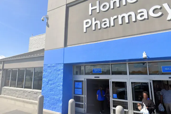 Walmart Supercenter - 410 N Canal Blvd (Boost Mobile)