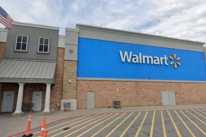 Walmart Supercenter - 4238 Recreation Dr (Boost Mobile)